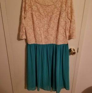 NWOT Fashion to Figure lace and chiffon dress